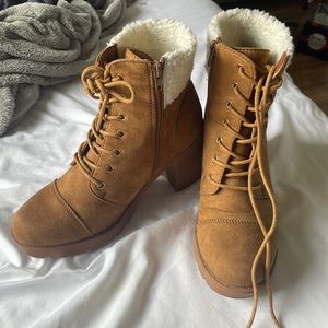 Brown laced women’s heel boots size 6